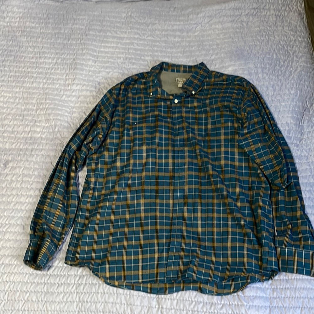 Van Heusen button down flannel